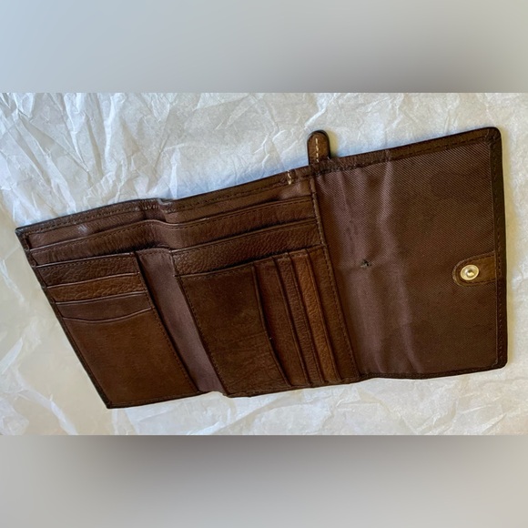 Vintage Fossil Billfold Wallet - Picture 5 of 12